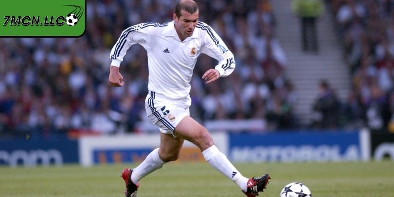 Biểu tượng cầu thủ xuất sắc nhất Ligue 1 Zidane
